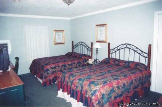 Longhouse Lodge Motel Watkins Glen Habitación foto